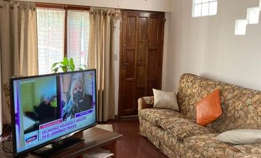 Casa PH en venta en Villa Dominico