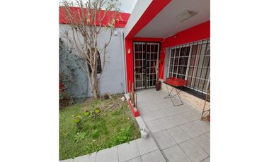 HERMOSA CASA AMERICANA