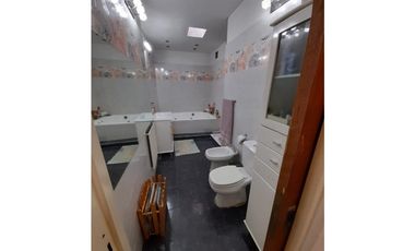 HERMOSA CASA AMERICANA