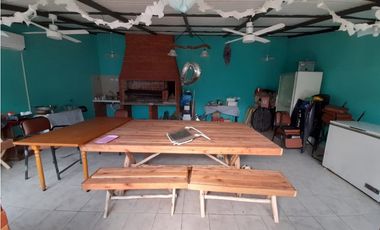 HERMOSA CASA AMERICANA