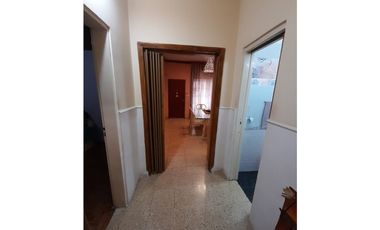 HERMOSA CASA AMERICANA