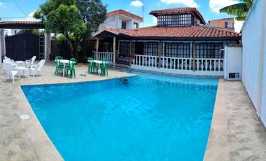 Se vende magnífica finca amoblada con piscina en Rozo Valle Colombia