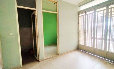 Di Sewakan Rumah Mewah Siap Huni 5 Kamar di Antapani, Bandung