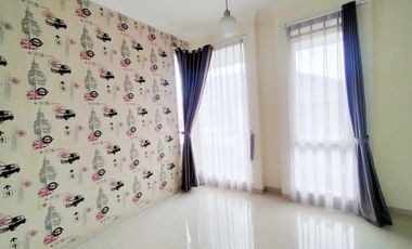 Di Sewakan Rumah Mewah Siap Huni 5 Kamar di Antapani, Bandung