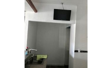 SE VENDE CASA EN CAMINO REAL $160,000 AM