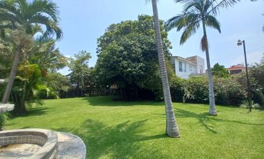 TERRENO EN VENTA EN FRACCIONAMIETO LOMAS DE COCOYOC MORELOS