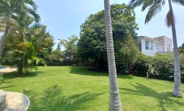 TERRENO EN VENTA EN FRACCIONAMIETO LOMAS DE COCOYOC MORELOS