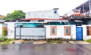 Rumah Hadap Selatan Luas 15 Mnt ke Mandaya Royal Hospital Puri J-42654