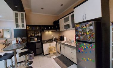 Dijual Rumah Hook Terawat di Sektor 9 - WD 4449 BR