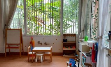 Dijual Rumah Hook Terawat di Sektor 9 - WD 4449 BR