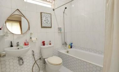 Dijual Rumah Hook Terawat di Sektor 9 - WD 4449 BR