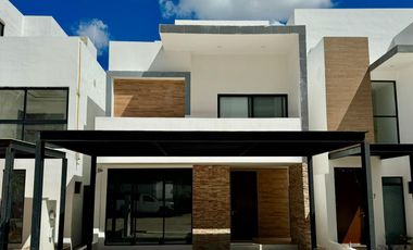 Casa en Casa en Venta Nueva en Residencia Aqua II, Cancún