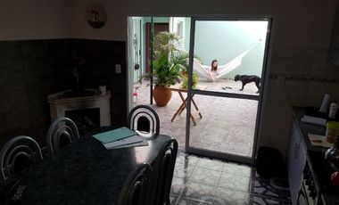 Casa PH en venta en Lanus Oeste