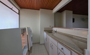 edificio en venta en granada. Cod V9763800