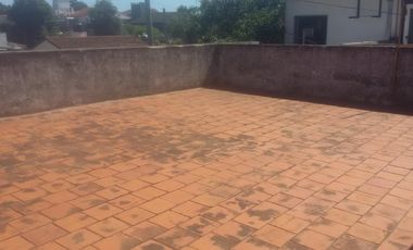 PROPIEDAD PLANTA ALTA DE 3 AMB CON PATIO TERRAZA