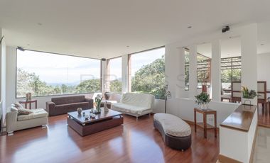 casa en venta en la calera. Cod V6379