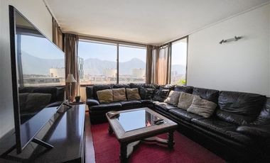 Departamento en venta de 3 dorm. en Vitacura