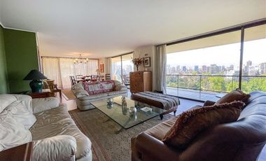 Departamento en venta de 3 dorm. en Vitacura