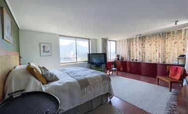 Departamento en venta de 3 dorm. en Vitacura