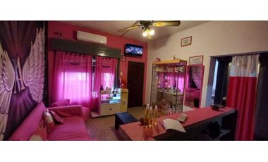 Venta casa con local Barrio Pompeya en Merlo  apta crédito