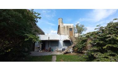 Venta casa con local Barrio Pompeya en Merlo  apta crédito
