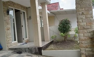 For rent/for sale FURNISHED HOUSE in Citraland International Village