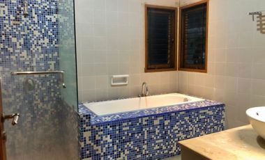 Rumah Semi Furnish Lokasi Strategis Di Bintaro - Of 6233 Br