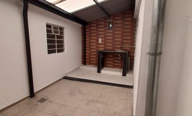casa en arriendo en milenta. Cod A4300601