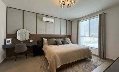 CASA EN VENTA EN ZONA CUMBRES DE 3 NIVELES