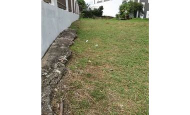 Se vende terreno en la Loma ideal para una casa familar (AA)