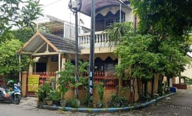 Rumah Pojok Murah di Griya Kebraon Utara Kota Surabaya