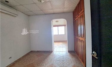 VENDO CASA DE SEGUNDA EN LOS ALGARROBOS