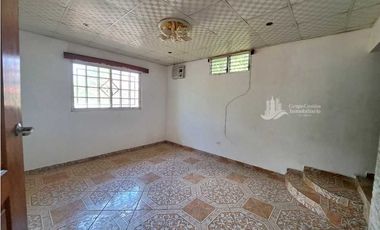 VENDO CASA DE SEGUNDA EN LOS ALGARROBOS