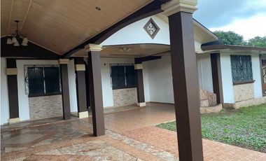 VENDO CASA DE SEGUNDA EN LOS ALGARROBOS