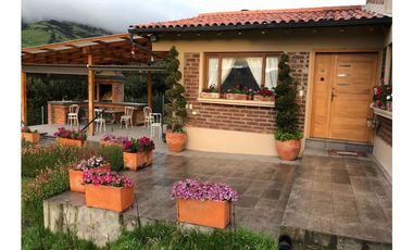 VENDO QUINTA GANADERA A 5 MINUTOS DE CAYAMBE