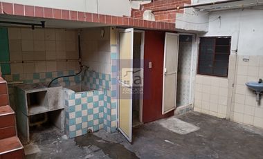 COD. 3506 - SE ARRIENDA CASA - BARRIO: VILLABEL