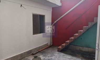 COD. 3506 - SE ARRIENDA CASA - BARRIO: VILLABEL