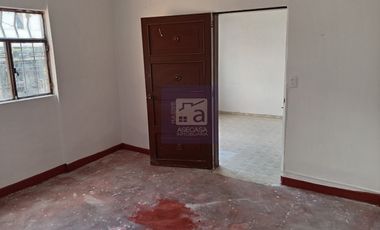 COD. 3506 - SE ARRIENDA CASA - BARRIO: VILLABEL