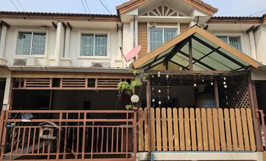 3 Bedroom Townhouse for sale at Prukasa Ville Petchkasem-Phutthamonthon Sai 4