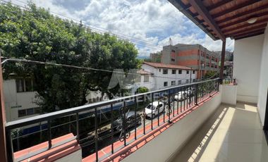 casa en arriendo en la paz. Cod A58205