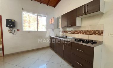 casa en arriendo en la paz. Cod A58205