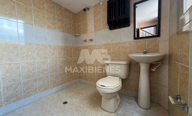 casa en arriendo en la paz. Cod A58205