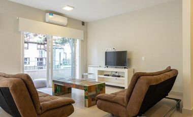 ALQUILER DEPARTAMENTO 2 AMBIENTES CON TERRAZA EN CARILO BOREAS. 3-5