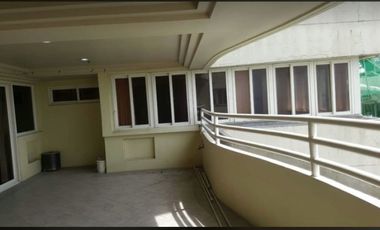 5BR Condo Unit for Sale in Cleveland Tower, Paranaque City