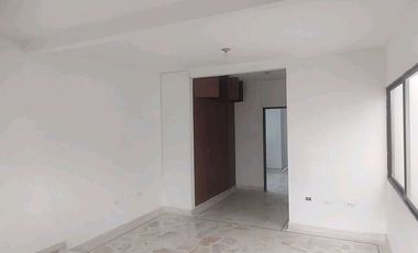 Vive en este apto con la comodidad de sus espacios en un 4 piso. Cod A21927