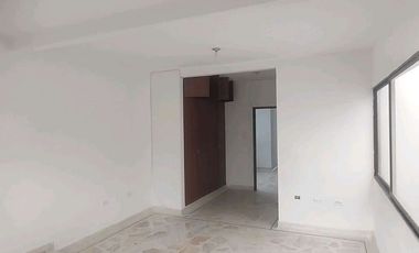 Vive en este apto con la comodidad de sus espacios en un 4 piso. Cod A21927
