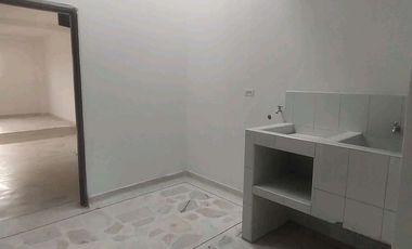 Vive en este apto con la comodidad de sus espacios en un 4 piso. Cod A21927