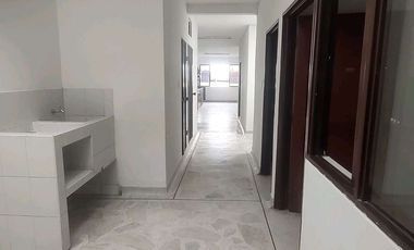 Vive en este apto con la comodidad de sus espacios en un 4 piso. Cod A21927