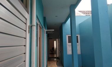 Rumah 2 lantai type 65/60 dengan 3 kamar tidur, 2 kamar mandi dan 1 carport
