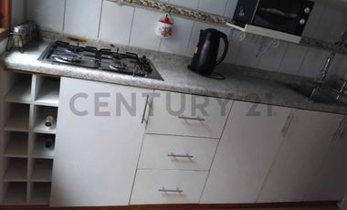 Venta Casa mas Loft en sector Los Castaños